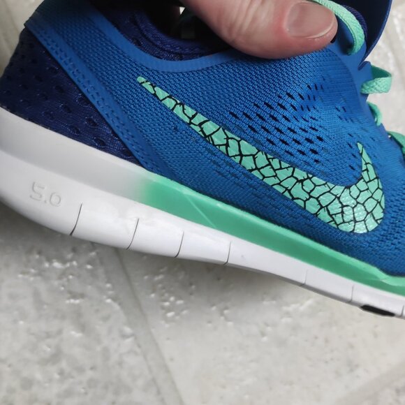 NIKE FREE 5.0 WOMEN SNEAKERS BLUE SIZE US. 9 PRE-OWNED - Picture 10 of 11